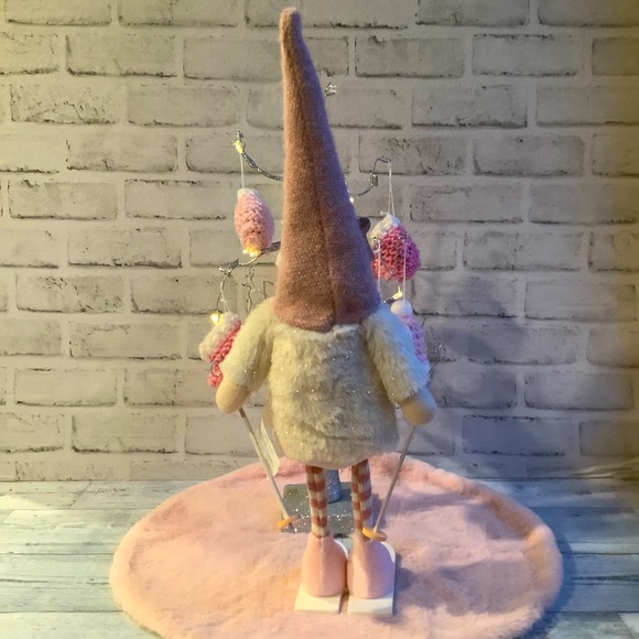 Gnome For The Holidays Pink Gnome On Skis - Picture 4 of 4